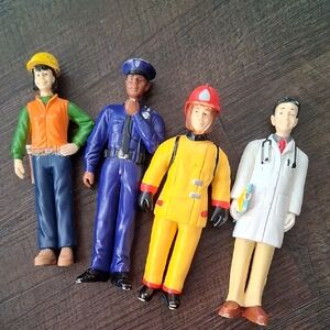 Career Heroes Action Figure Set - Multicolor